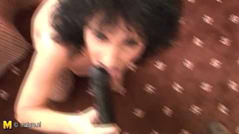 32533